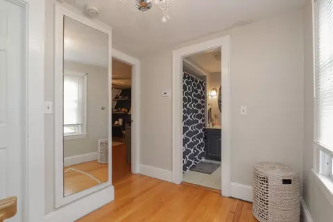 31 Thornton St, Springfield, MA 01104 photo 26