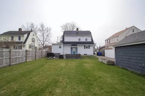 31 Thornton St, Springfield, MA 01104 photo 31