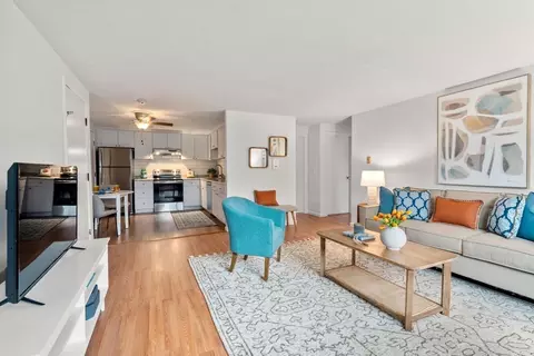89 Pleasant St #B10, Medfield, MA 02052
