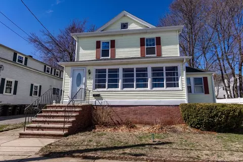 2 Sheldon Rd, Peabody, MA 01960