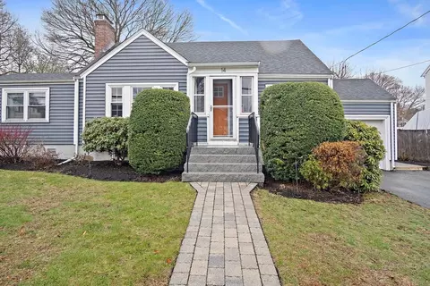 14 Aberdeen Ave, Waltham, MA 02453