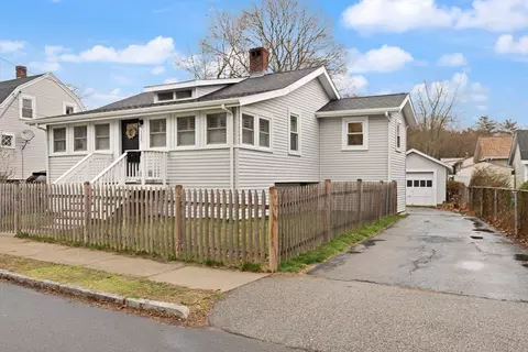 126 White St, Weymouth, MA 02190