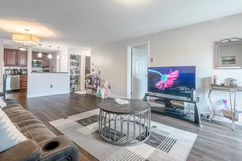 Living - 11 Gibbs St #H113, Worcester, MA 01607 photo 2 of 3