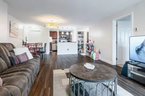 Living - 11 Gibbs St #H113, Worcester, MA 01607 photo 3 of 3