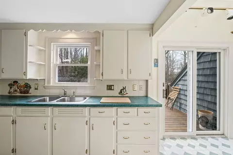 5 Prospect St, Danvers, MA 01923 photo 10