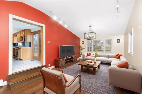 16 Braman St, Danvers, MA 01923 photo 10