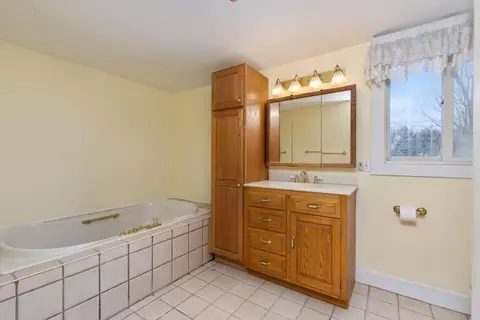 16 Braman St, Danvers, MA 01923 photo 13