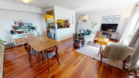 31 Harris St #302, Brookline, MA 02446