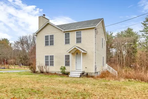 97 Packard Rd, Stow, MA 01775