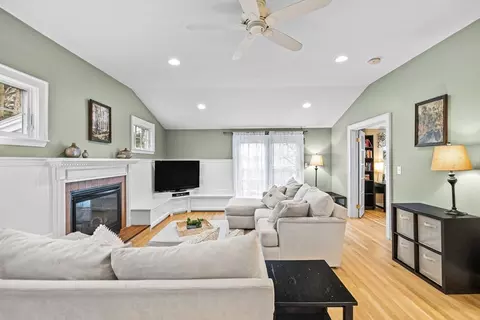 21 Concord St, Needham, MA 02494 photo 7