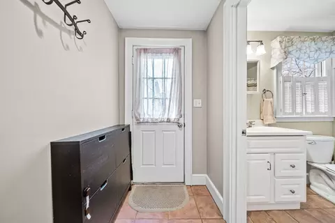 21 Concord St, Needham, MA 02494 photo 12