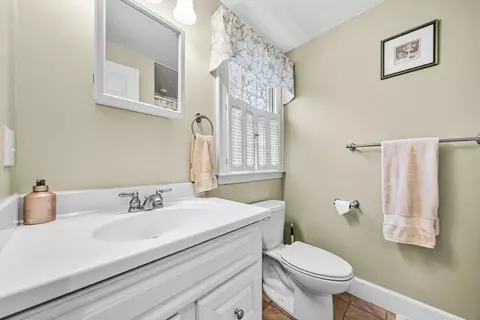 21 Concord St, Needham, MA 02494 photo 13