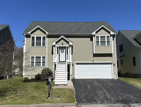 34 Zain Cir #34, Milford, MA 01757