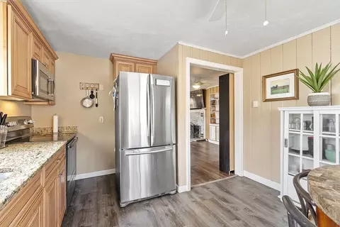492 Mill St, Worcester, MA 01602 photo 9