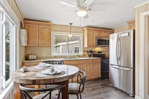 492 Mill St, Worcester, MA 01602 photo 6