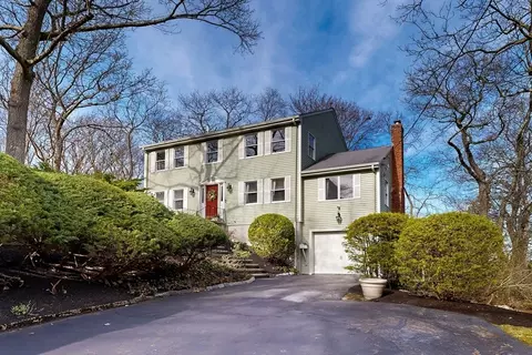 1 Hodge Rd, Arlington, MA 02474 photo 2