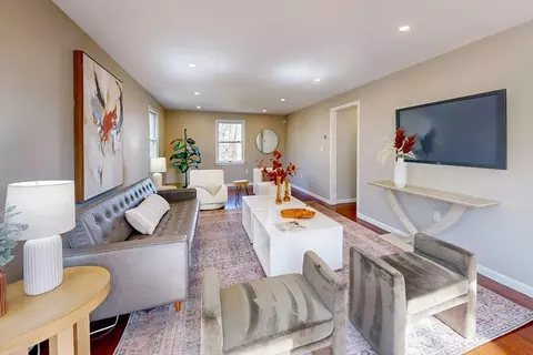 1 Hodge Rd, Arlington, MA 02474 photo 5