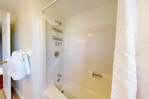 1 Hodge Rd, Arlington, MA 02474 photo 25