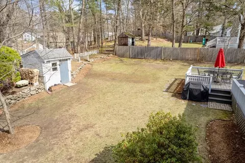 Exterior - 33 Schofield Dr, Franklin, MA 02038 photo 11 of 12