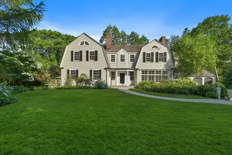 287 Hillside St, Milton, MA 02186