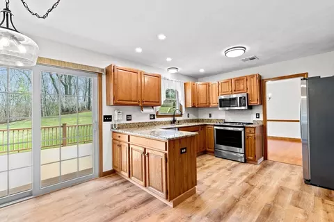 19 Crestview Dr, Mendon, MA 01756 photo 15