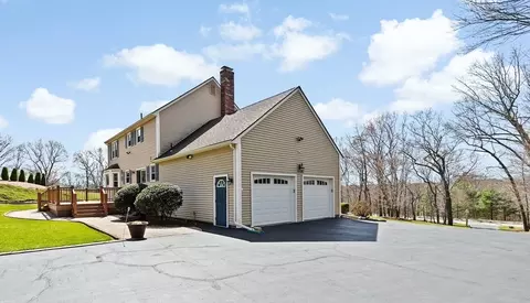 19 Crestview Dr, Mendon, MA 01756 photo 36