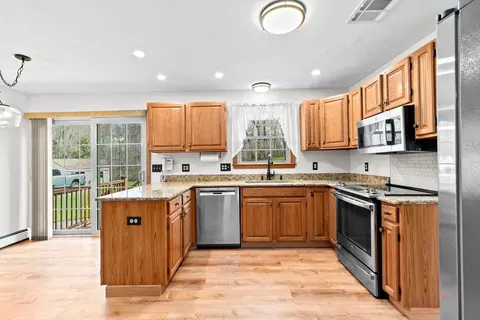 19 Crestview Dr, Mendon, MA 01756 photo 16