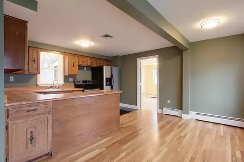 61 Mill St, Pepperell, MA 01463 photo 5