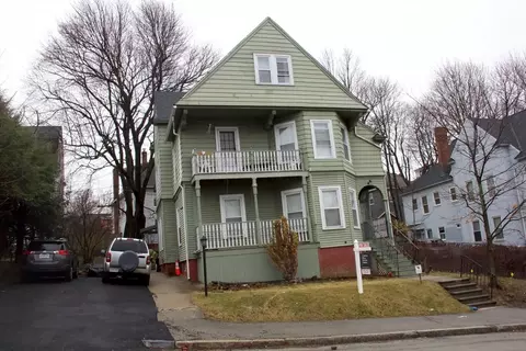 40 Orne St, Worcester, MA 01605