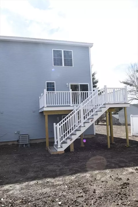 Exterior - 59 Sunderland, Worcester, MA 01604 photo 3 of 3