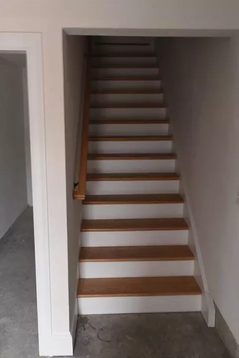 Entry Way - 59 Sunderland, Worcester, MA 01604 photo 1 of 3