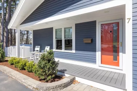 Exterior - 7 Peter Hobart Dr, Hingham, MA 02043 photo 4 of 9