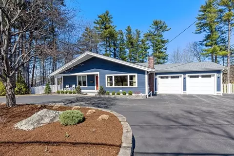 7 Peter Hobart Dr, Hingham, MA 02043