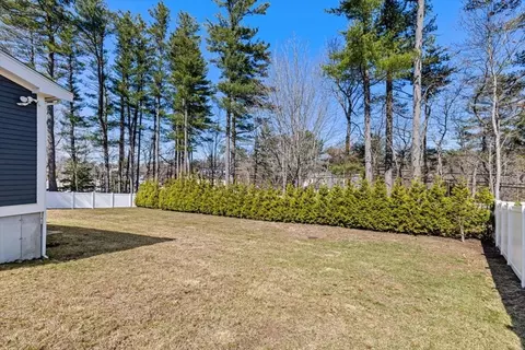 Exterior - 7 Peter Hobart Dr, Hingham, MA 02043 photo 7 of 9
