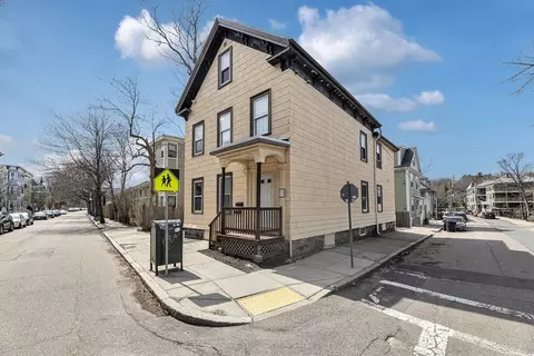 53 Brookside Ave, Boston, MA 02130