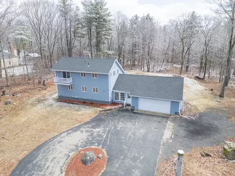 38 Underwood Rd, Hubbardston, MA 01452