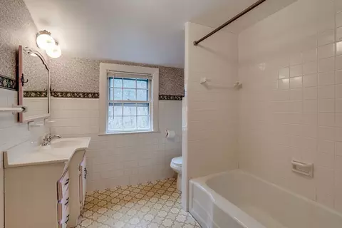 185 Wakefield St, Reading, MA 01867 photo 26