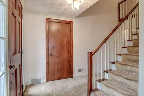 185 Wakefield St, Reading, MA 01867 photo 8