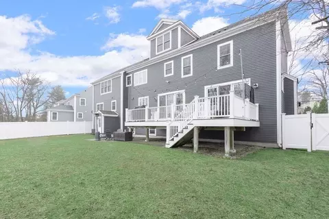 Exterior - 153 Tudor Rd, Needham, MA 02492 photo 4 of 4