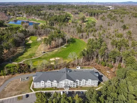 635 Old Post Rd #111, Sharon, MA 02067