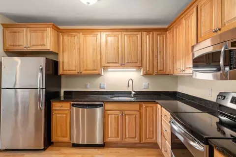 15 Summer St #308, Franklin, MA 02038 photo 2