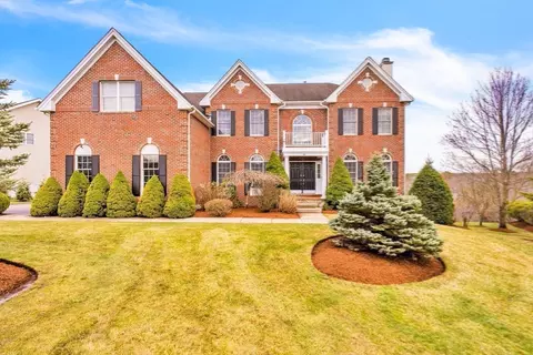 45 Endean Dr, Walpole, MA 02032