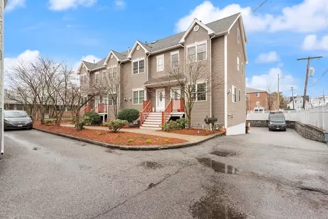 25 Hastings Ave #4, Waltham, MA 02453