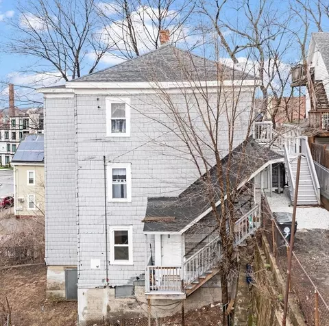 51 Myrtle St, Haverhill, MA 01832