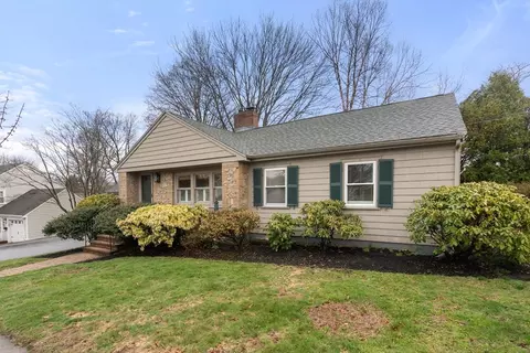 84 Badger Cir, Milton, MA 02186
