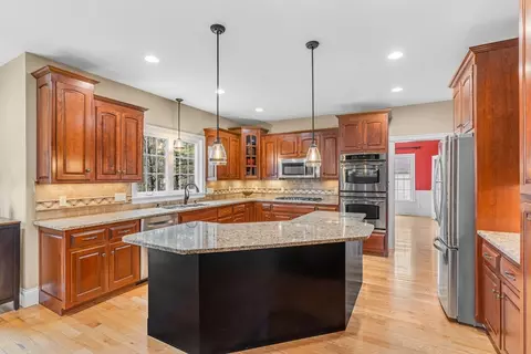 5 Symphony Dr, Franklin, MA 02038 photo 7
