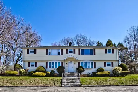 14 Malden St #2C, Worcester, MA 01606