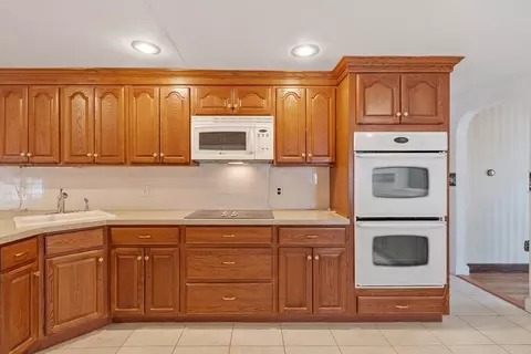 32 Abbott Ave, Everett, MA 02149 photo 10