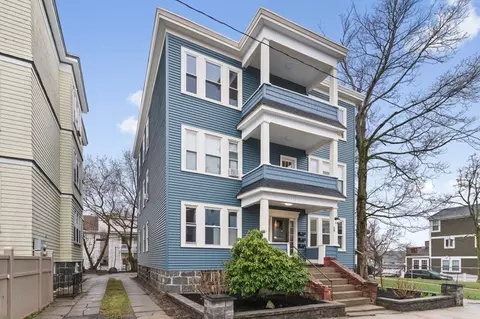 28 W Tremlett St, Dorchester Center, MA 02124