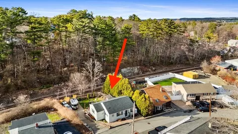 7 Lyndale Ave, Gloucester, MA 01930